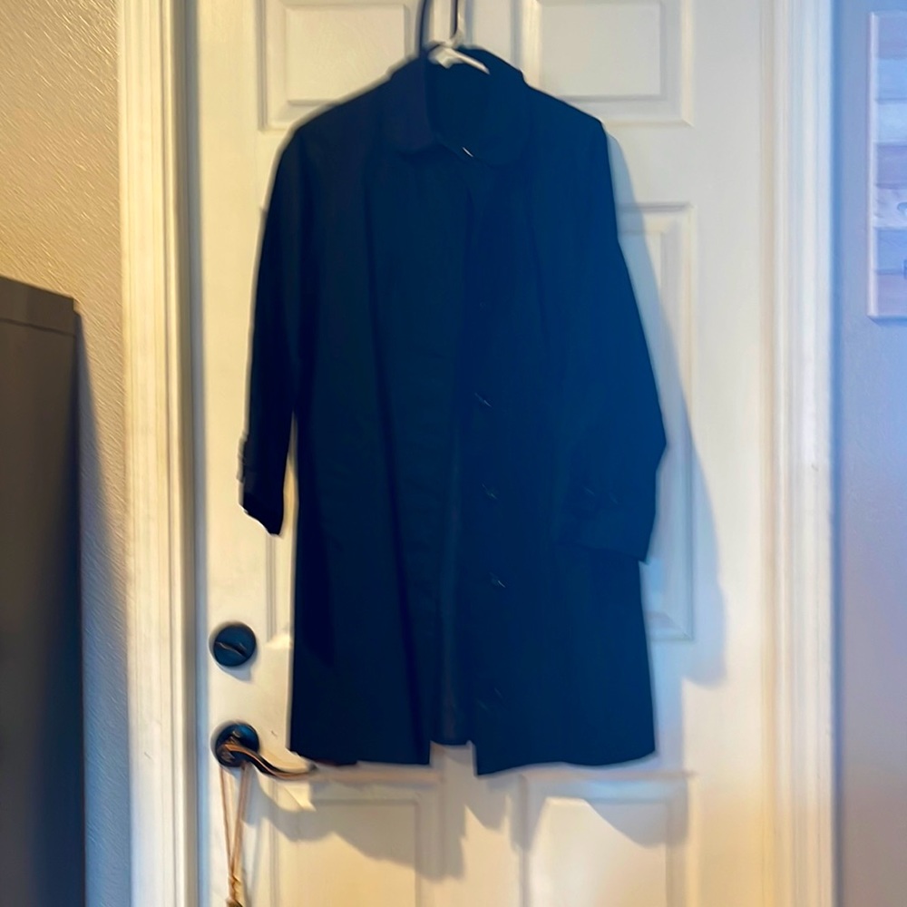 Black trenchcoat like lined jacket